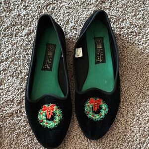 Black Velvet Loafers with Festive Wreath Embroidery